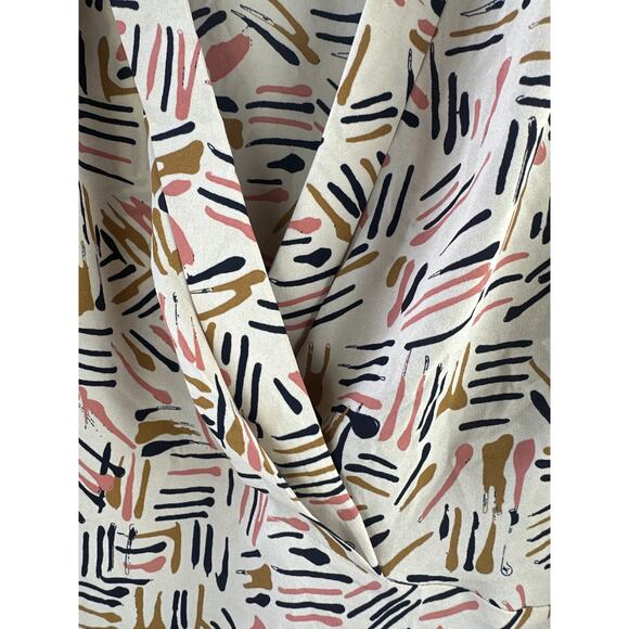 Cabi Marni Blouse Abstract Print Chiffon Deep V Crossover Top 4162 Size Large - Picture 7 of 14